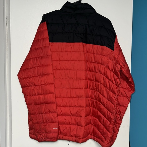 Columbia Red and Black Puffer Jacket - Picture 4 of 4